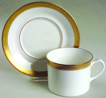 Davenham Flat Cup & Saucer Set