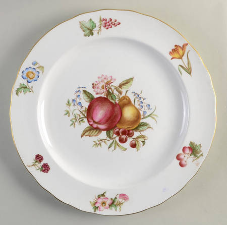 Delecta (Coburg Shape) 14" Chop Plate (Round Platter)