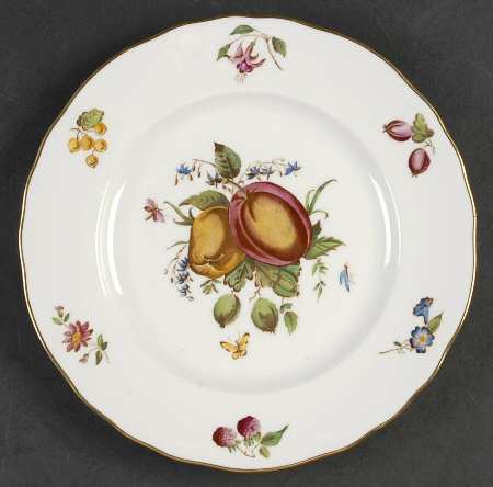 Delecta (Coburg Shape) Luncheon Plate