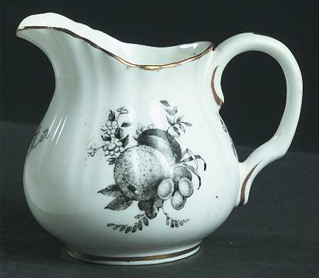 Delecta (Black Design) Mini Creamer