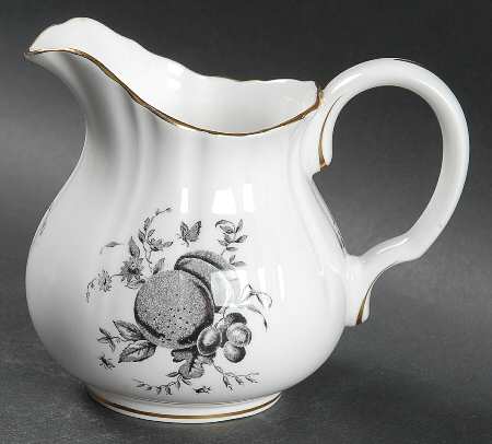 Delecta (Black Design) Creamer