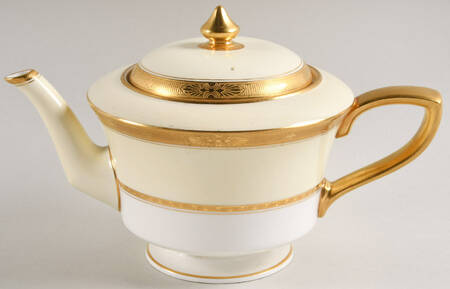 Diana Cream Teapot & Lid