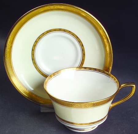 Diana Cream Footed Cup & Saucer Set
