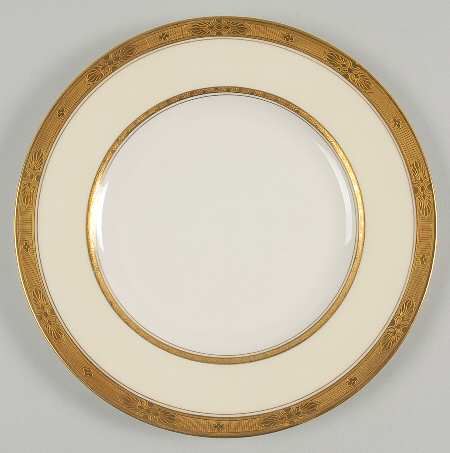 Diana Cream Luncheon Plate