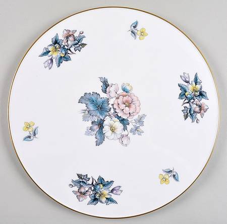 Dorchester (Scalloped, Z2637) Flat Cake Plate/Cheese Plate