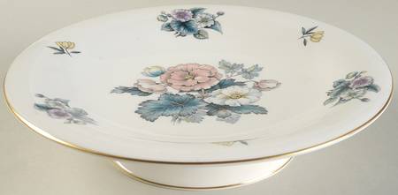 Dorchester (Scalloped, Z2637) Round Compote (Height X Width)