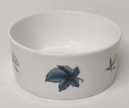 Dorchester (Scalloped, Z2637) 4" Round Box No Lid