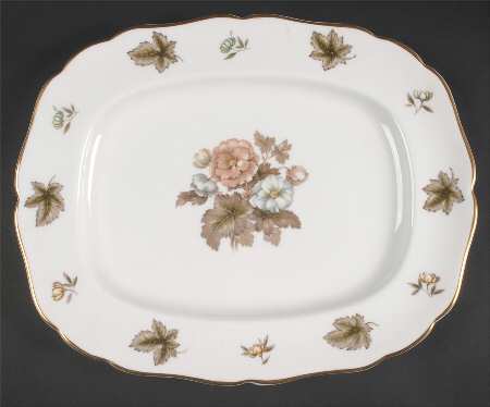 Dorchester (Scalloped, Z2637) 14" Oval Serving Platter