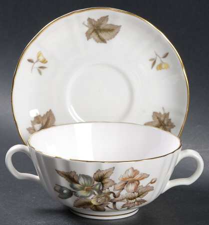 Dorchester (Scalloped, Z2637) Footed Cream Soup Bowl & Saucer Set