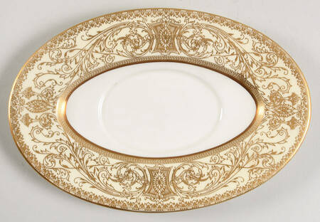 Embassy Cream Rim and Gold Underplate for Gravy Boat