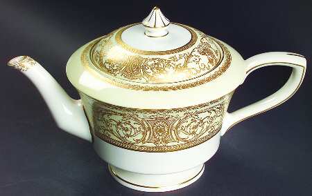 Embassy Cream Rim and Gold Teapot & Lid