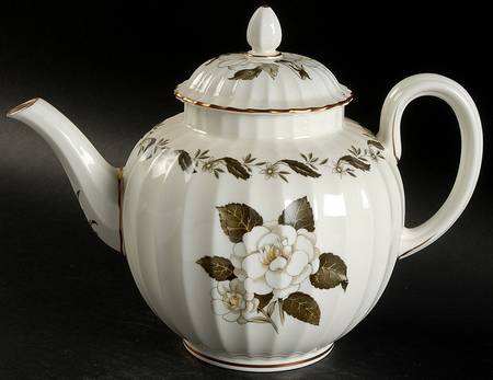Engadine (No Inner Verge) Teapot & Lid