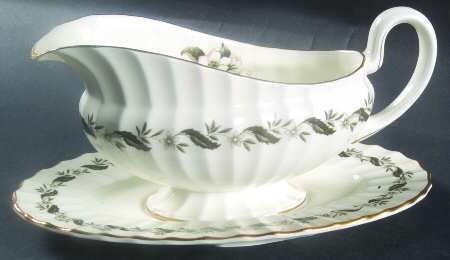 Engadine (No Inner Verge) Gravy Boat & Underplate