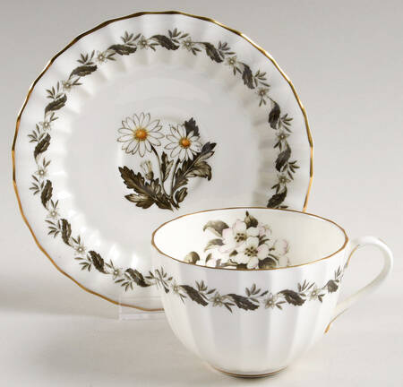 Engadine (Inner Verge) Flat Cup & Saucer Set
