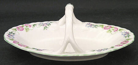 English Garden (Green Trim) Oval Basket