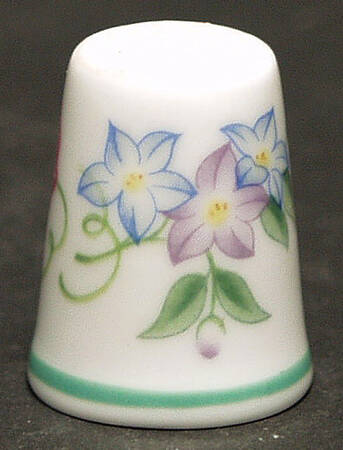 English Garden (Green Trim) Thimble