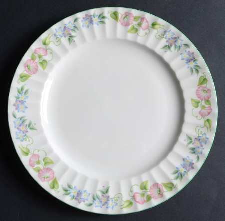 English Garden (Green Trim) Luncheon Plate