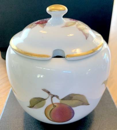 Evesham Gold Marmalade & Lid