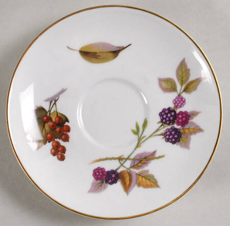 Evesham Gold Saucer for Flat Cup