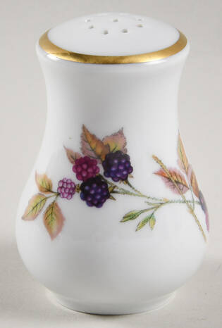 Evesham Gold Pepper Shaker