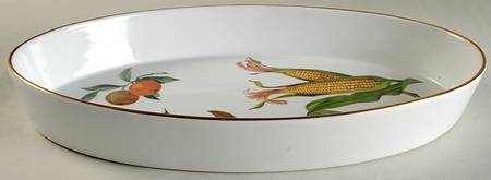 Evesham Gold 16" Oval Baker