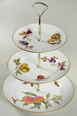 Evesham Gold 3-Tiered Serving Tray (DP, SP, BB)