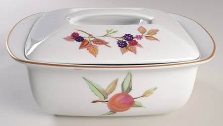 Evesham Gold 2.5 Quart Rectangular Casserole with Lid