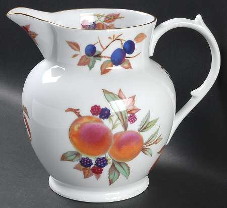 Evesham Gold 72 Oz Pitcher