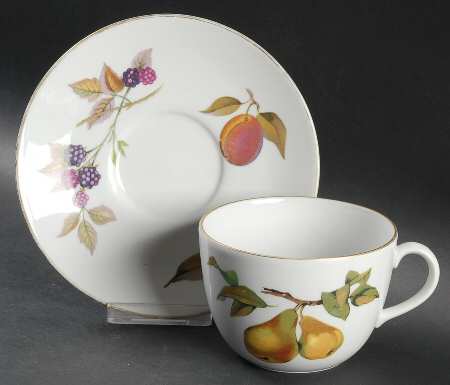 Evesham Gold Breakfast Cup & Saucer Set