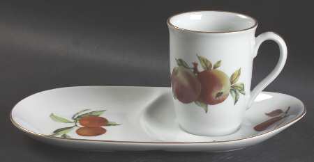 Evesham Gold Tea & Toast-Snack Plate & Tall Mug Set