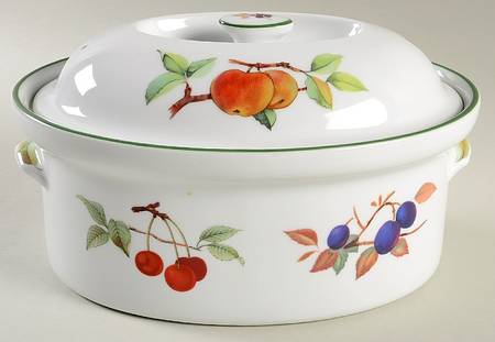 Evesham Vale 2.25 Qt Oval Deep Covered Casserole