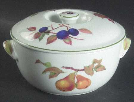 Evesham Vale 1 Qt Round Covered Casserole by Royal Worcester