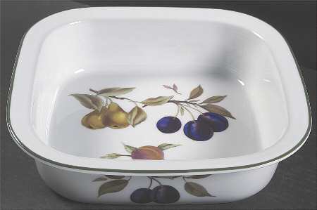 Evesham Vale 12" Square Baker