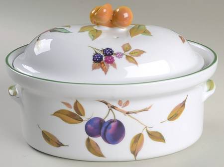 Evesham Vale 2.25 Qt Oval Deep Covered Casserole