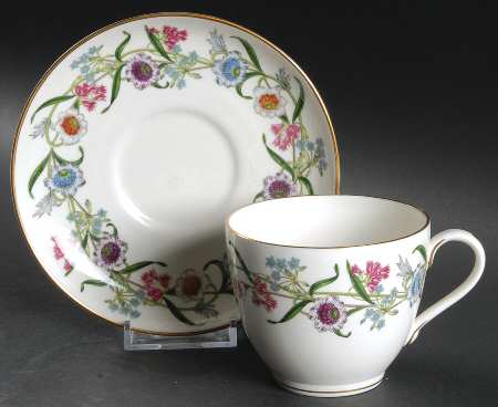 Fleurette Flat Cup & Saucer Set