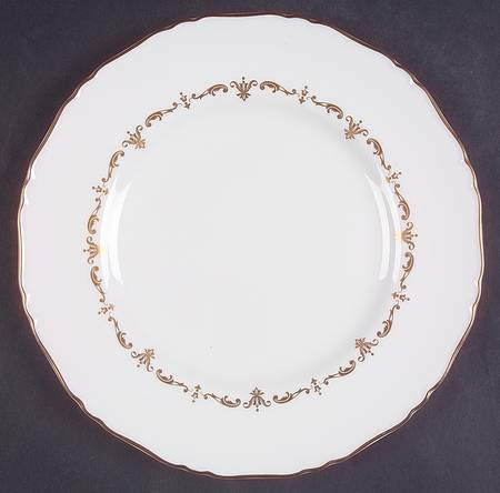 Gold Chantilly Luncheon Plate by Royal Worcester