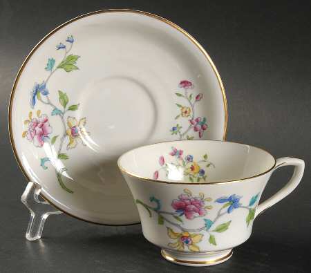 Hampton Court Footed Cup & Saucer Set