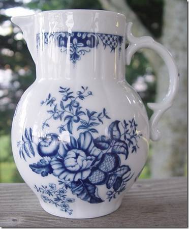 Hanbury 32 Oz Pitcher