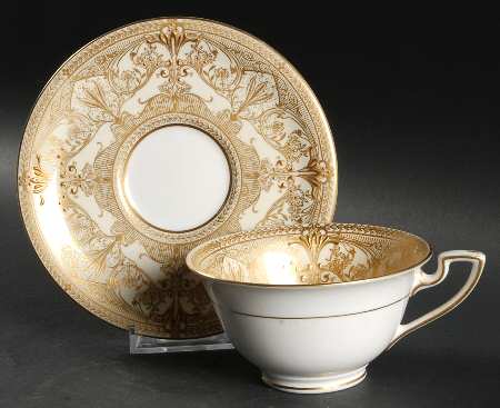 Harewood Footed Cup & Saucer Set