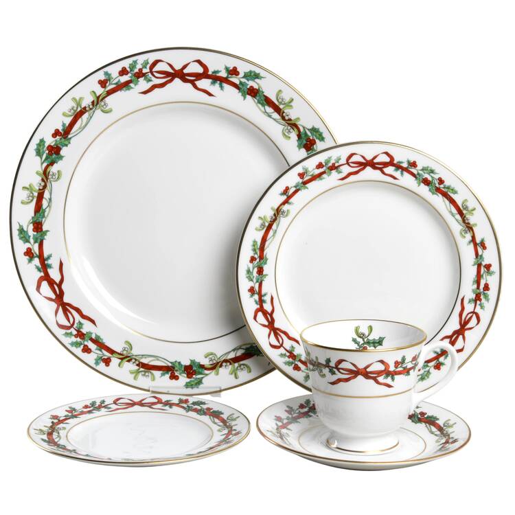Holly Ribbons 40  Piece Estate Set