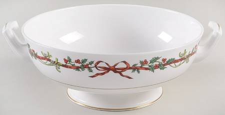 Holly Ribbons Tureen No Lid
