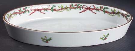 Holly Ribbons 12'' Oval Baker