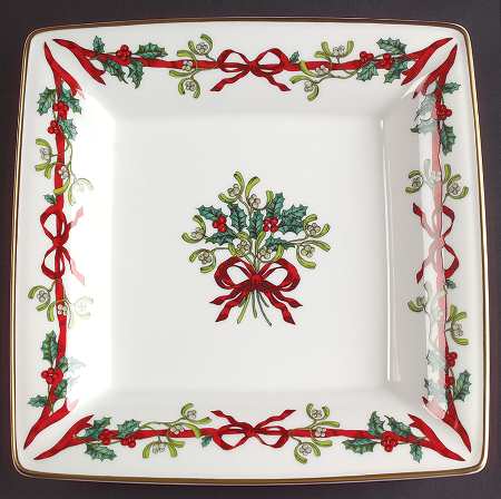 Holly Ribbons 9" Square Tray