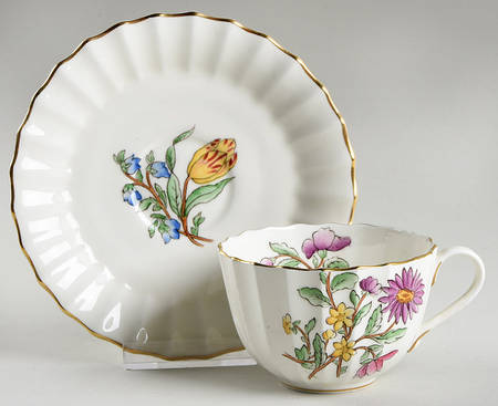 Indian Sprays Flat Cup & Saucer Set