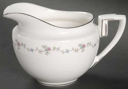 Interlude Creamer