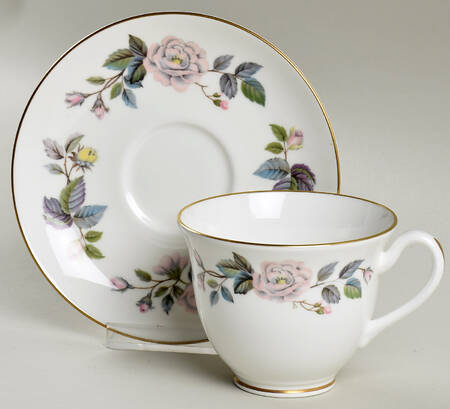 June Garland Footed Cup & Saucer Set