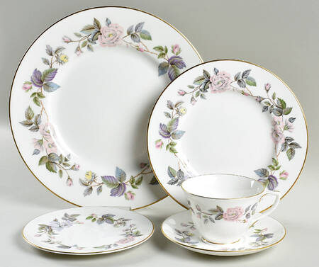 June Garland 40 Piece Estate Set