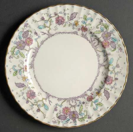 Kashmir (Ribbed) Luncheon Plate