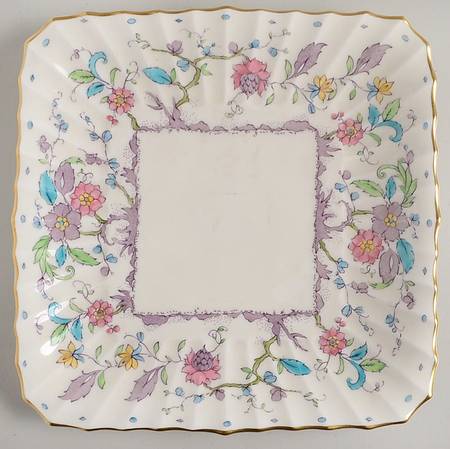 Kashmir (Ribbed) Square Cake Plate