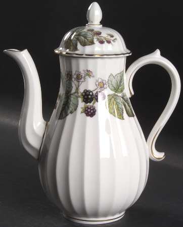 Lavinia (White Body, Bone) Small Coffee Pot & Lid